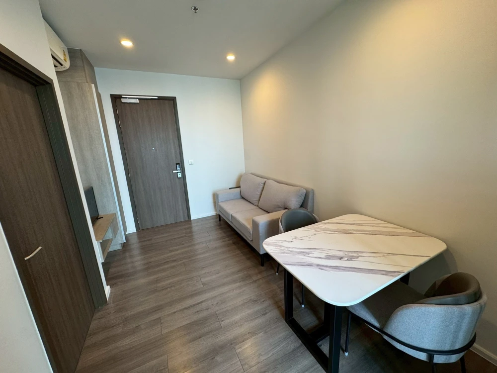 Whizdom Essence for sale, 40th floor, top floor, north facing, beautiful open panoramic view, reserve now.