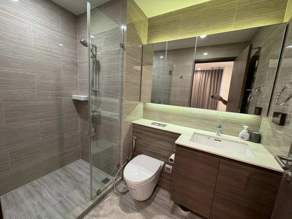Whizdom Essence for sale, 40th floor, top floor, north facing, beautiful open panoramic view, reserve now.