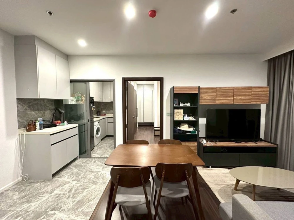 Selling Whizdom Inspire Sukhumvit. Spacious and comfortable unit with complete amenities. Buy now before you miss this opportunity!
