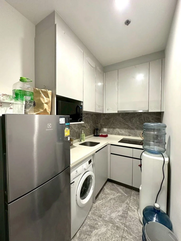 Selling Whizdom Inspire Sukhumvit. Spacious and comfortable unit with complete amenities. Buy now before you miss this opportunity!