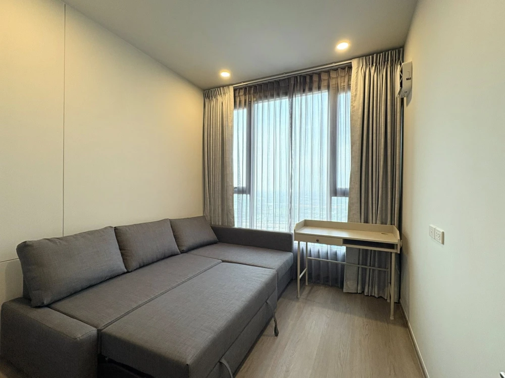 Whizdom the Forestias for sale, Destinia Building, 42nd floor, forest park view, fully furnished and equipped with appliances, ready to move in.
