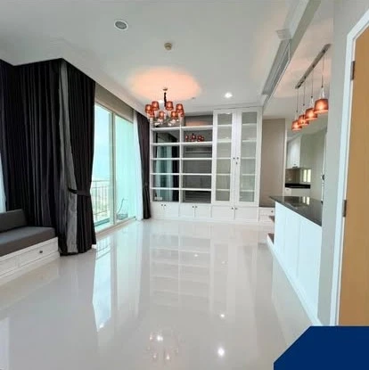 For sale: WIND Ratchayothin, high floor corner room, beautiful view, 3 meter high ceiling, airy like a penthouse, must reserve.