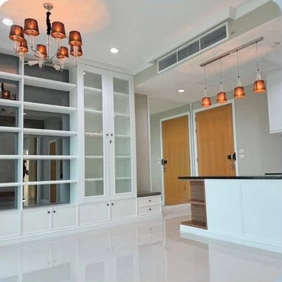 For sale: WIND Ratchayothin, high floor corner room, beautiful view, 3 meter high ceiling, airy like a penthouse, must reserve.