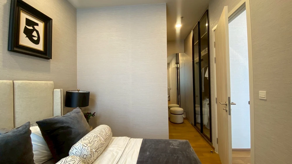 For sale: Wish Signature 2 Midtown Siam, a lovely room decorated in a minimalist style. Don't miss out, book now!