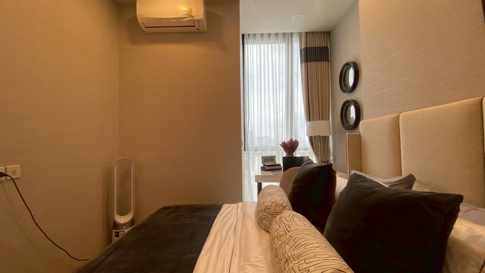 For sale: Wish Signature 2 Midtown Siam, a lovely room decorated in a minimalist style. Don't miss out, book now!