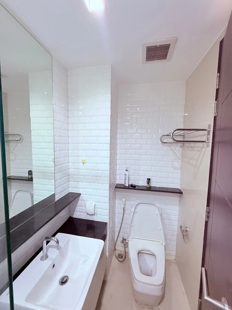ขาย Wish Signature Midtown Siam ห้องกว้าง โปล่ง โล่ง วิวดี สนใจจองเลย ด่วนๆ