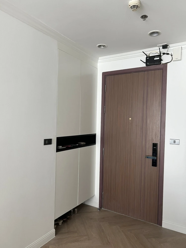 Wyne Sukhumvit condo for sale. Ready to move in, fully furnished, high floor. Book now!