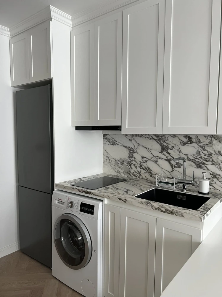 Wyne Sukhumvit condo for sale. Ready to move in, fully furnished, high floor. Book now!