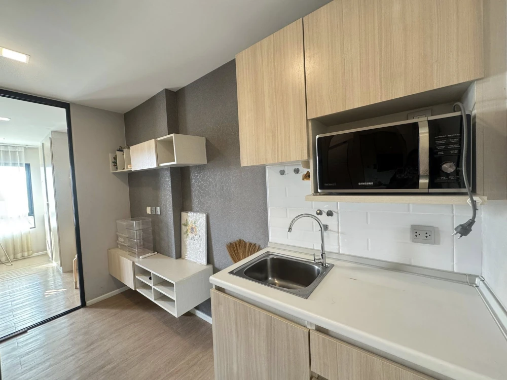 Selling Wynn Ladprao-Chockchai 4, 1 bedroom, 1 bathroom, fully furnished and equipped with appliances. Don't miss out!