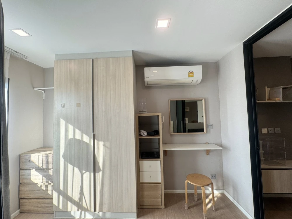 Selling Wynn Ladprao-Chockchai 4, 1 bedroom, 1 bathroom, fully furnished and equipped with appliances. Don't miss out!