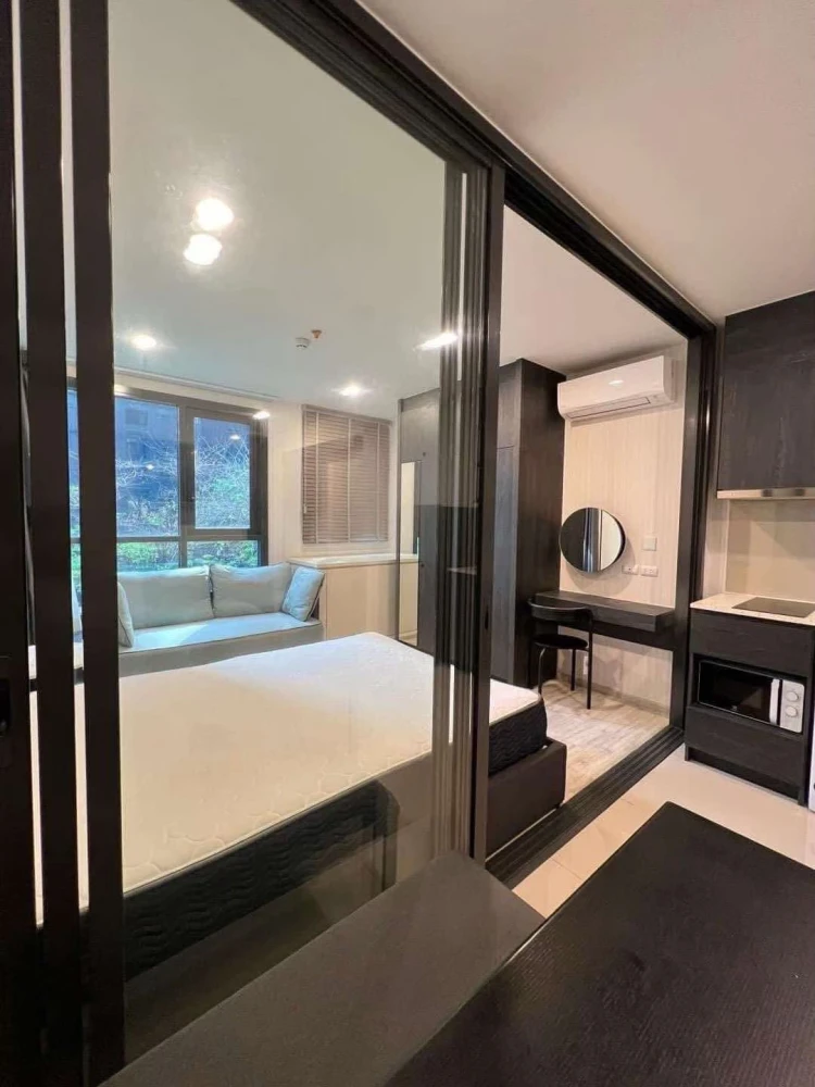 Selling XT Huai Khwang, "Corner Unit with project garden view." Extremely peaceful and private. You can't miss this!