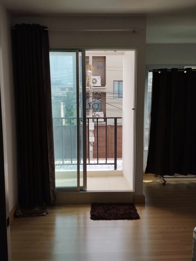 For sale: You 2 Condo, empty room, clean, airy, beautiful condition, 2nd floor, people who like to decorate rooms must not miss it.