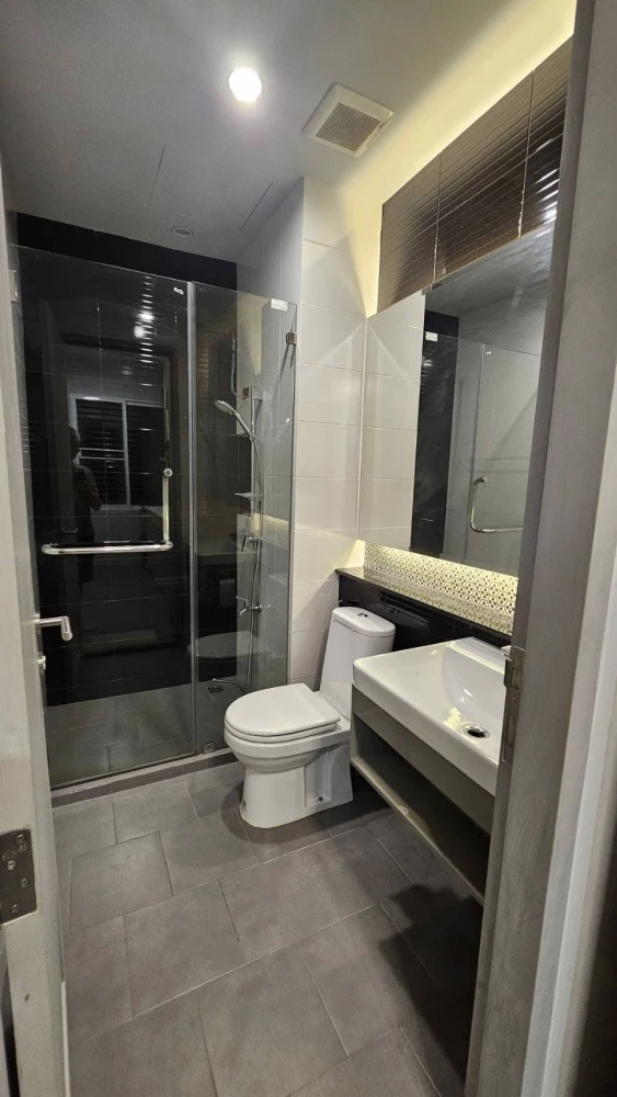 For sale: Zelle Salaya, 4th floor, spacious room, fully furnished. Interested in owning one? Hurry and reserve now!