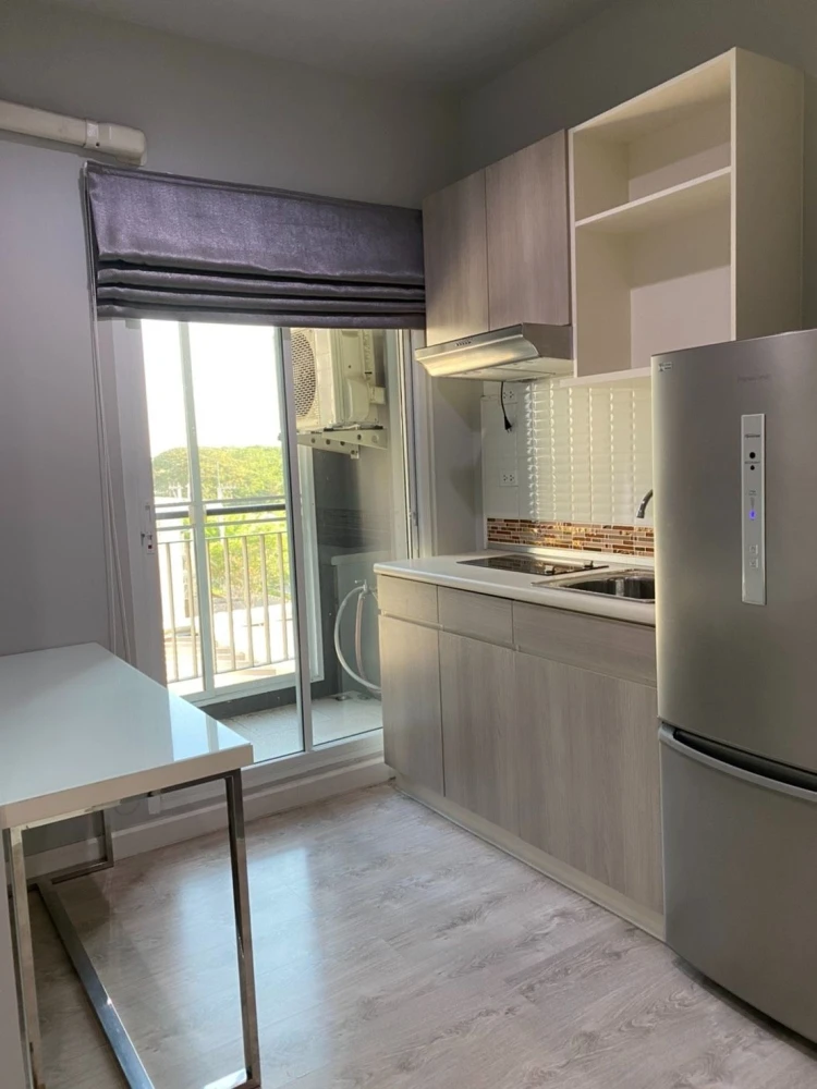For sale: Zelle Salaya, 4th floor, nice room, comes with furniture and appliances. Reserve now, don't wait.