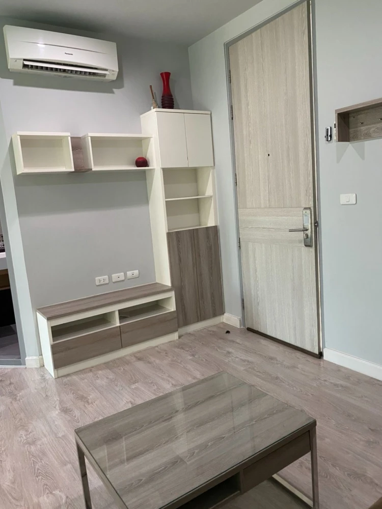 For sale: Zelle Salaya, 4th floor, nice room, comes with furniture and appliances. Reserve now, don't wait.