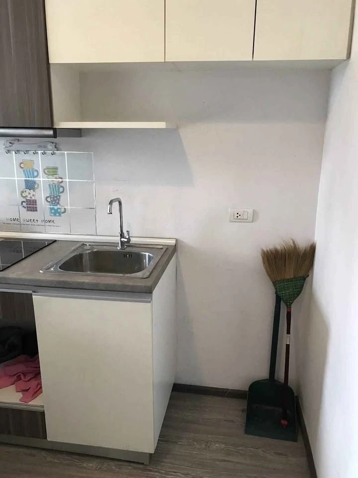 For sale: Zelle Ratchadaphisek, 8th floor, Building 3, beautiful view, quiet, very suitable for relaxation. Hurry and book now.