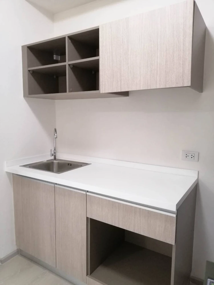 For sale: Greene Don Mueang Songprapa, separate room, 2nd floor, low price, very attractive, come and own it today.