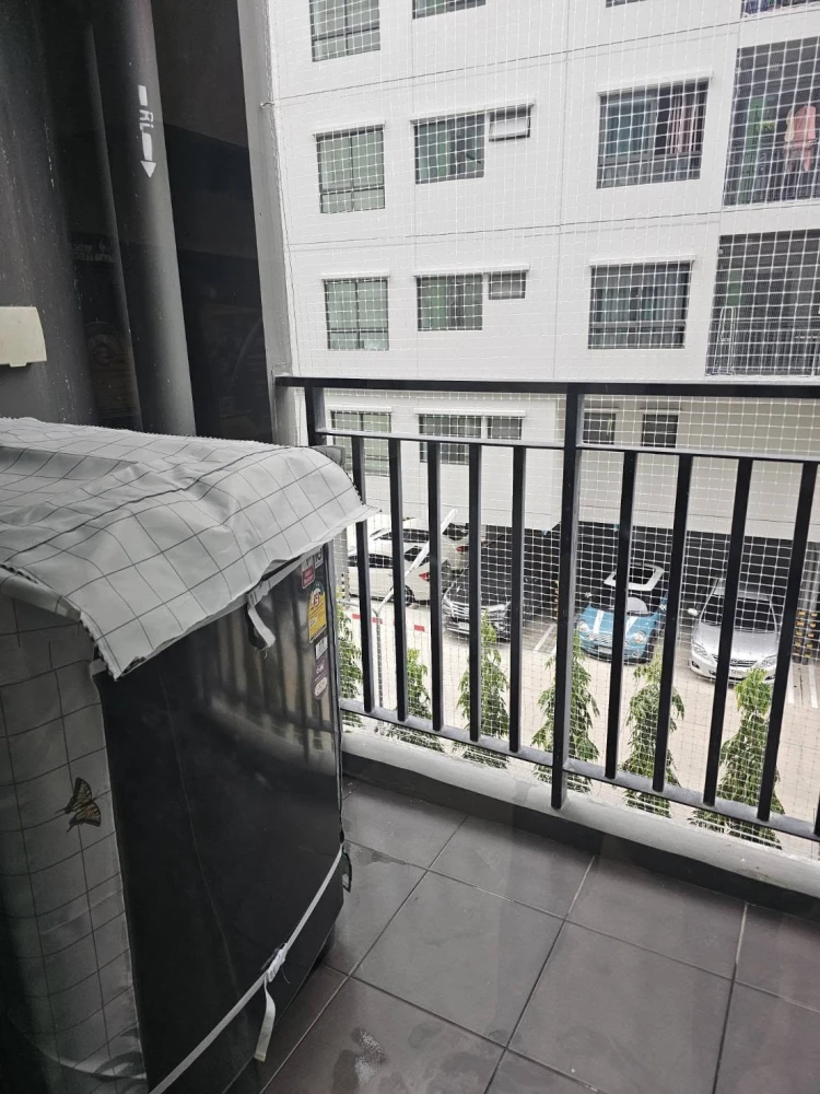 For sale: Greené Don Mueang-Songprapha, a quiet and comfortable building with convenient transportation. Ready to move in.
