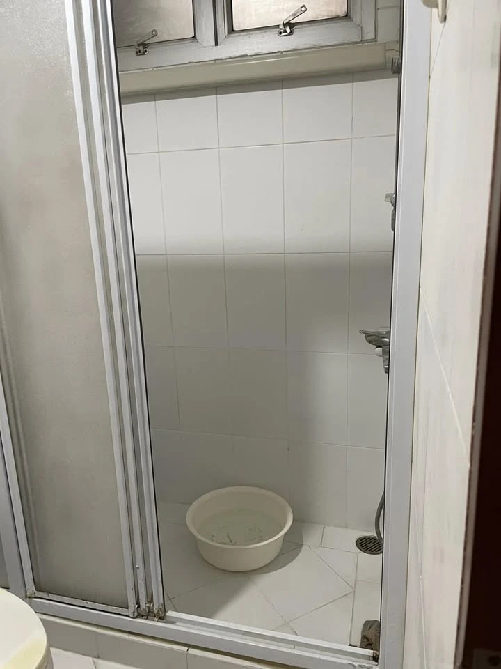 For sale: Klangkrung Resort, Ratchada 7, balcony at the corner of the swimming pool, empty room, clean, spacious, airy, people who like to decorate th