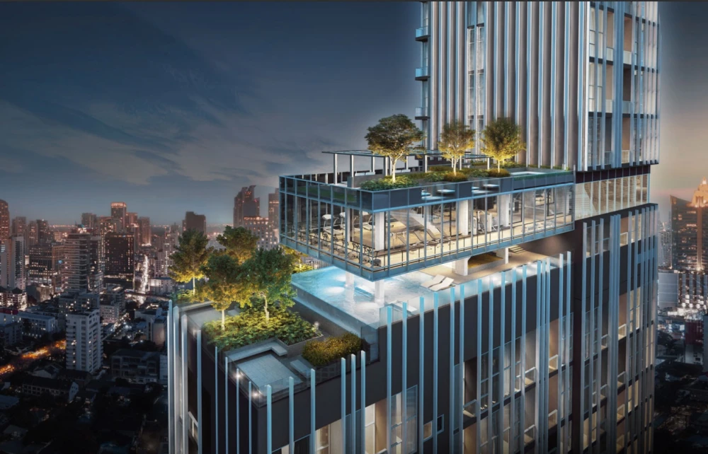 Selling Cloud Residence Sukhumvit 23. Beautiful unit with unobstructed view overlooking Terminal 21. Excellent natural light and ventilation. Very com