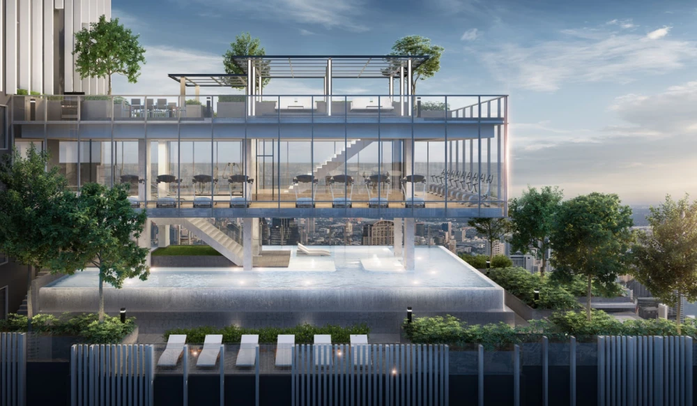 Selling Cloud Residence Sukhumvit 23. Beautiful unit with unobstructed view overlooking Terminal 21. Excellent natural light and ventilation. Very com