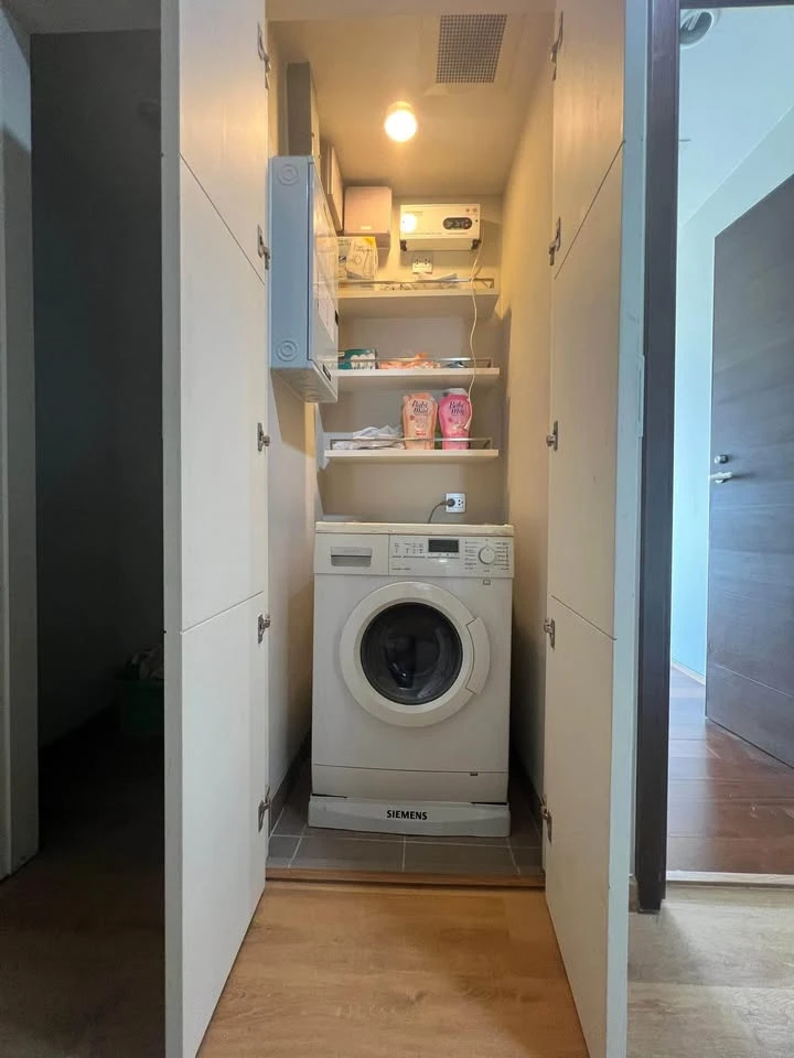 For sale: Quattro by Sansiri, 31st floor, fully furnished and equipped with electrical appliances. Reserve now, don't miss out!