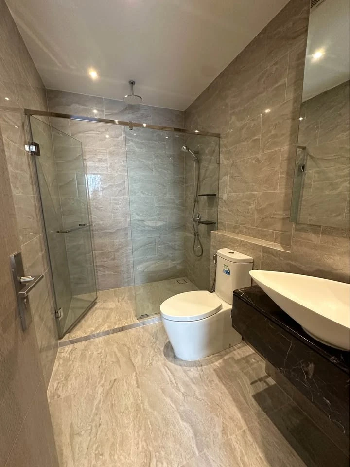 Condo for sale rent Ashton Asoke-Rama 9 very nice decorated room super premium furniture Not booking is considered a mistake.