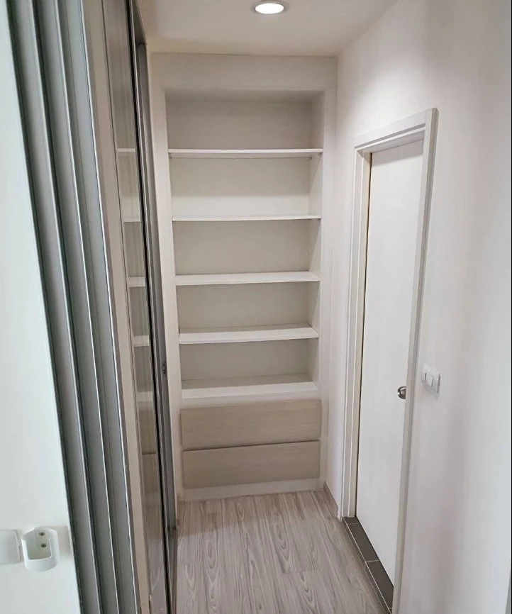 Condo for sale: Aspire Rattanathibet2, empty room, reasonable price, those who like to decorate rooms should not miss it.