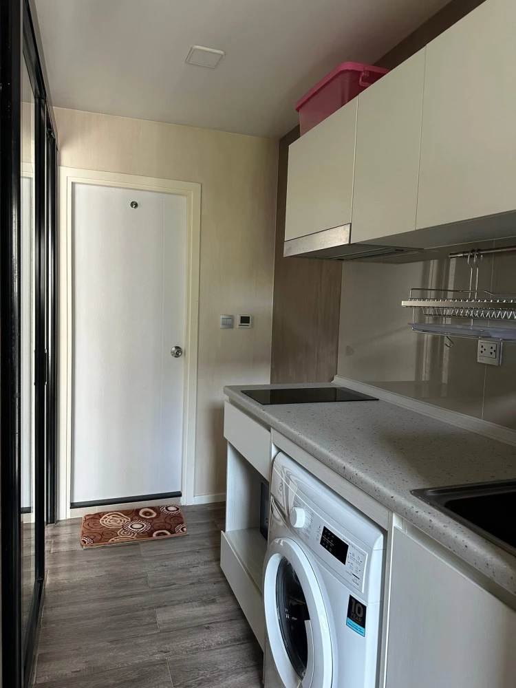 Condo for sale ATMOZ Chaengwattana, complete with furniture and electrical appliances, good price, hurry and reserve now.