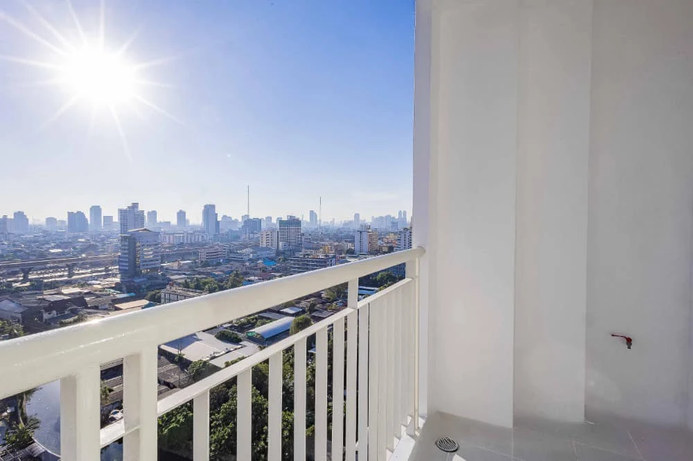 Condo for sale, BTS Residence, spacious room, lots of usable space, 18th floor, high view, book now.