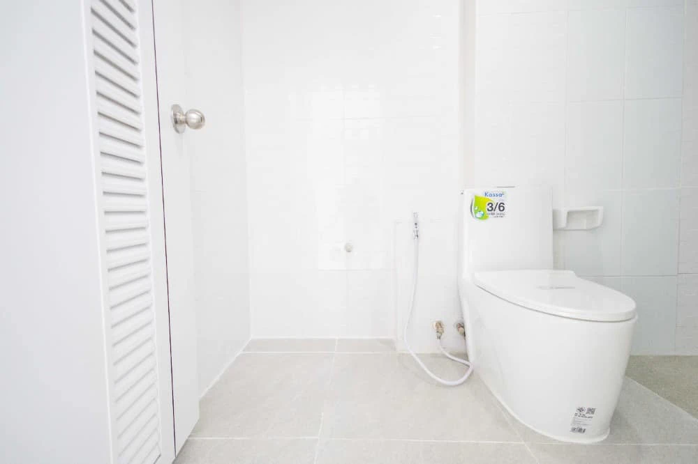 Condo for sale, BTS Residence, spacious room, lots of usable space, 18th floor, high view, book now.