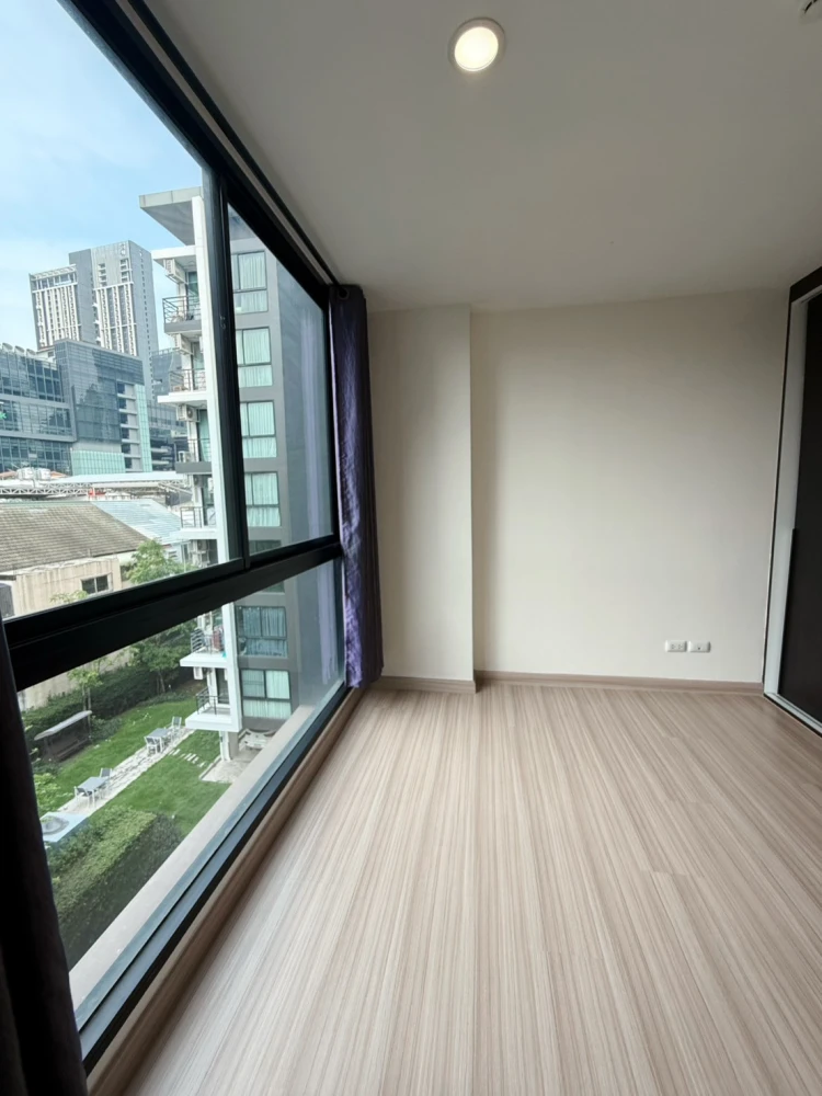 Condo for sale: Chateau In Town Sukhumvit 64/1, empty room, separate kitchen, 5th floor, airy, spacious, comfortable, reserve now.