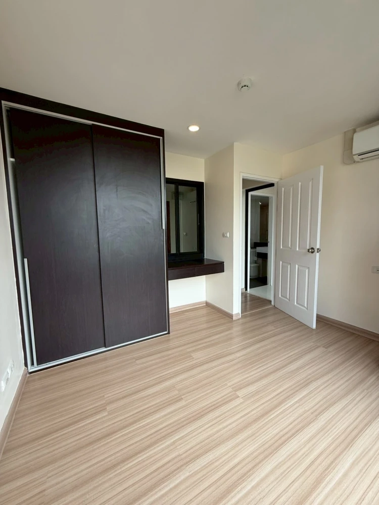 Condo for sale: Chateau In Town Sukhumvit 64/1, empty room, separate kitchen, 5th floor, airy, spacious, comfortable, reserve now.