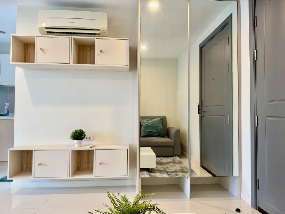 Condo for sale: Elements Srinakarin. Fully furnished and ready to move in. Fully furnished and equipped. Great price. Reserve now. Don't miss out!