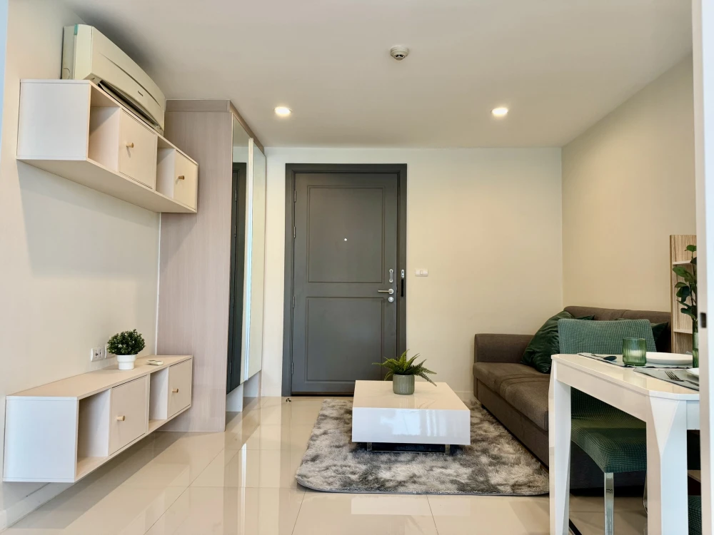 Condo for sale: Elements Srinakarin. Fully furnished and ready to move in. Fully furnished and equipped. Great price. Reserve now. Don't miss out!