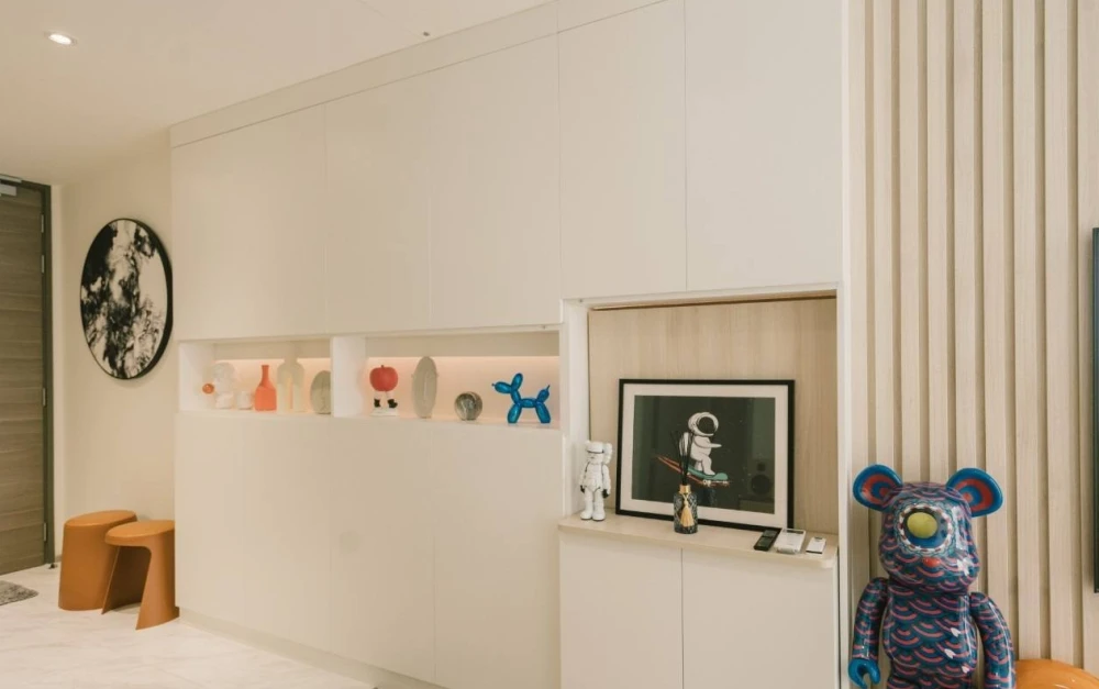 Condo for sale FYNN Asoke, beautifully decorated room, white tone, easy on the eyes, affordable price, come and reserve now, don't miss out.