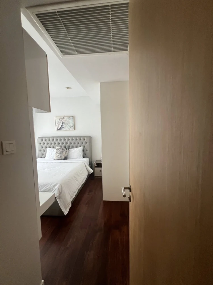 Condo for sale: Hyde Sukhumvit 11, a nice room, fully furnished + appliances included, a nice corner room, hurry and reserve now!