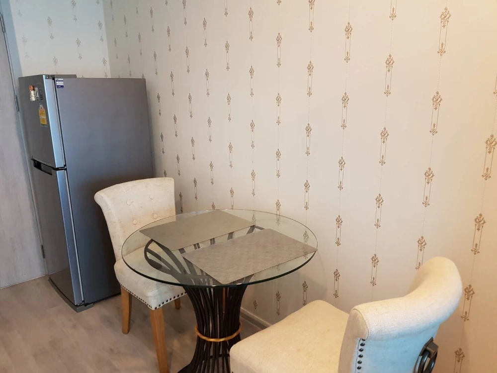 Condo for sale, Ideo Mobi Charan Interchange, nice room, good size, fully furnished, high floor, bang price, hurry to book