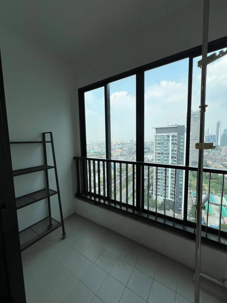 Condo for sale: Ideo Sathorn-Tha Phra, high floor unit, ready to move in, fully furnished. Book now!