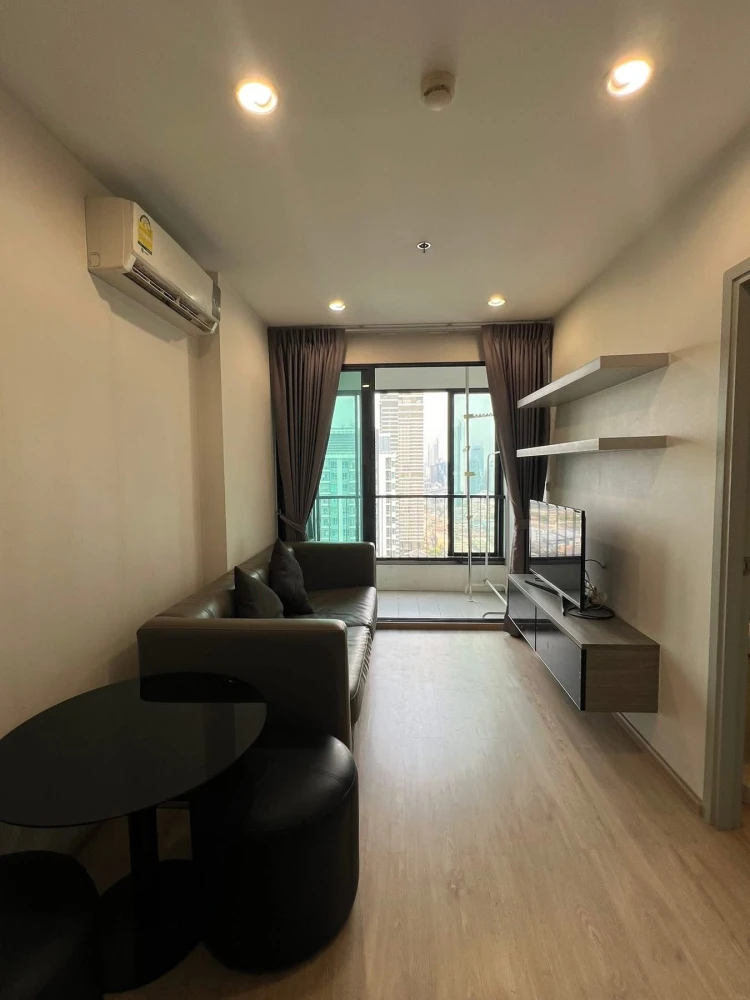Condo for sale: Ideo Sathorn-Tha Phra, high floor unit, ready to move in, fully furnished. Book now!