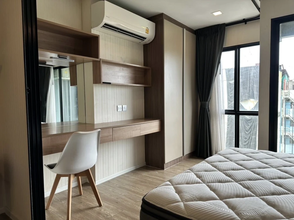 Condo for sale: Kave Town Space, separate rooms, perfectly divided into zones. Buy now, don't let go.