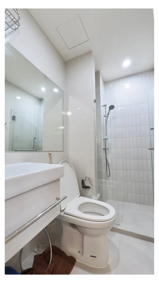 For sale: Life Asoke condo, ready to move in, high floor, well-built-in interior, hurry and book now, don't miss out+++