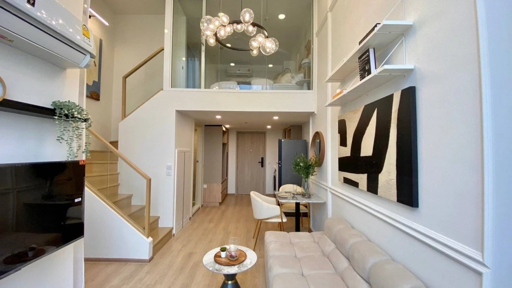 Life Rama 4 – Asoke Condo for Sale ✨ High-Floor Duplex with Stunning Benjakitti Park View