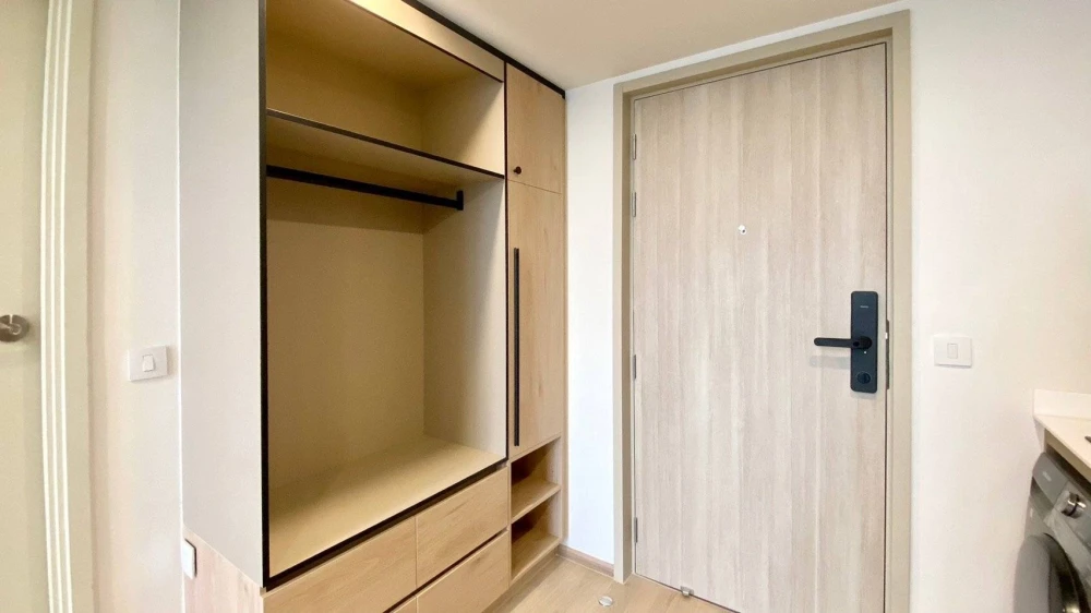 Life Rama 4 – Asoke Condo for Sale ✨ High-Floor Duplex with Stunning Benjakitti Park View