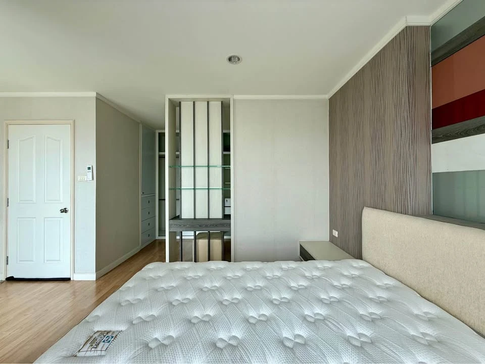 Condo for sale Lumpini Ville Chaengwatthana Pakkret, high floor, good view, spacious room, ready to move in, just bring your bags++