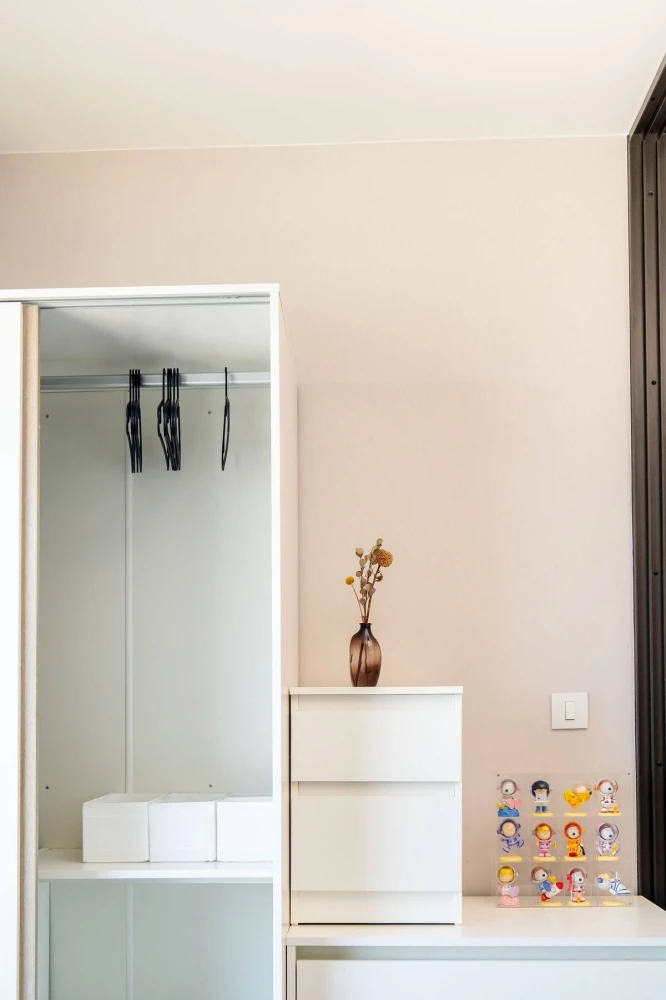 For sale: Politan Aqua Condo, nice room, high floor, fully furnished, just bring your bags++