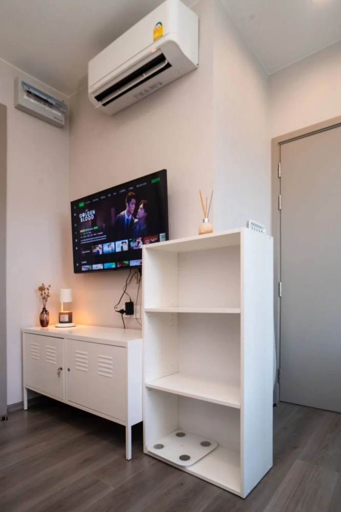 For sale: Politan Aqua Condo, nice room, high floor, fully furnished, just bring your bags++