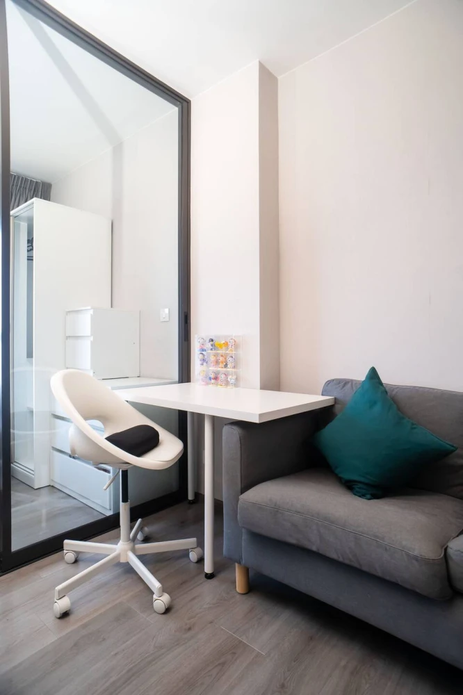 For sale: Politan Aqua Condo, nice room, high floor, fully furnished, just bring your bags++