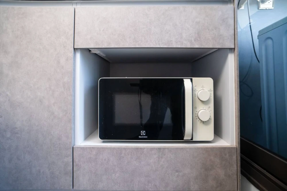 For sale: Politan Aqua Condo, nice room, high floor, fully furnished, just bring your bags++