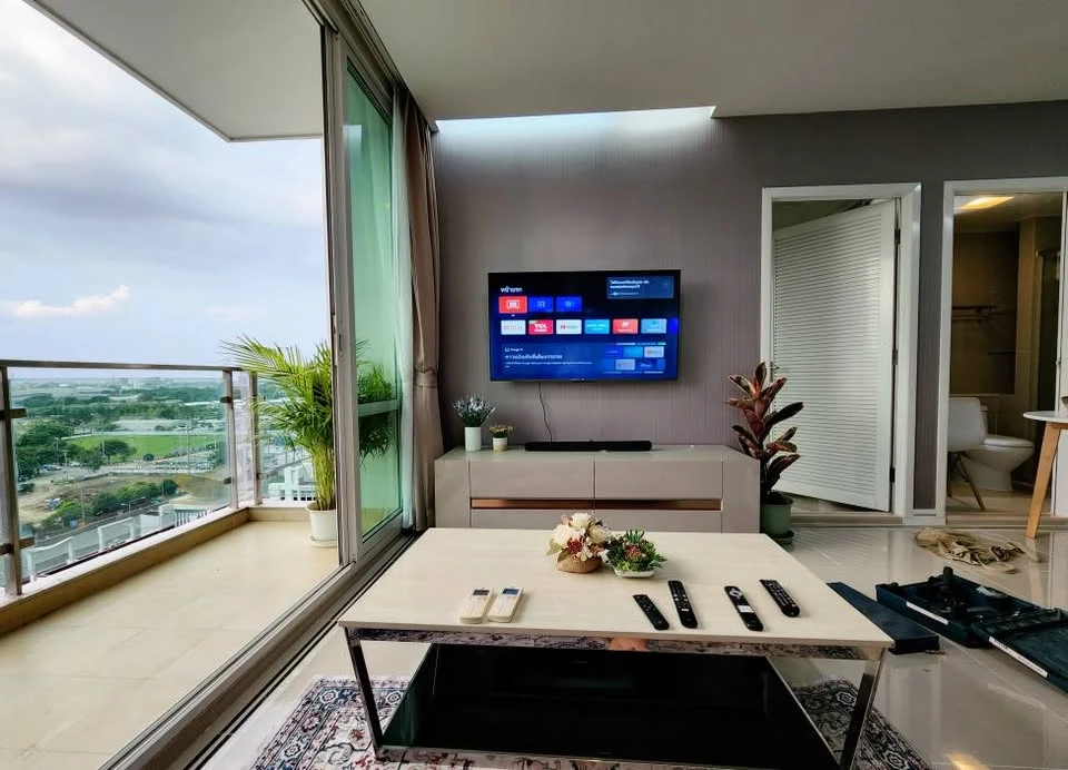 Beautiful unit for sale!! Park Origin Thonglor Condo, 10th floor, Building B, corner unit, swimming pool view, fully furnished. Reserve now!!